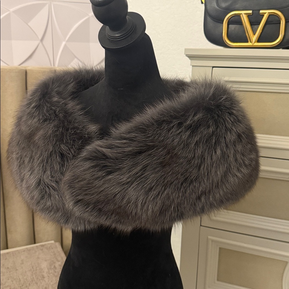 SAGA FOX FUR SCARF WRAP COLLAR - Picture 5 of 14